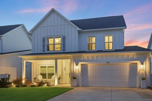 725 Landing Cir, Panama City Beach, FL, 32413-3150 | Card Image