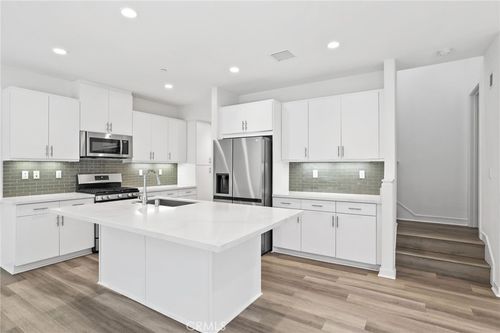 21 Savannah, Lake Forest, CA, 92630 | Card Image