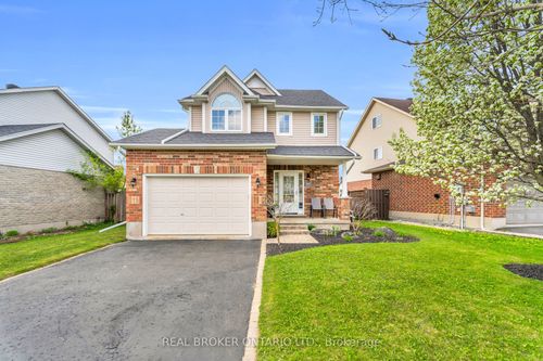 552 Simon St, Shelburne, ON, L9V3P6 | Card Image