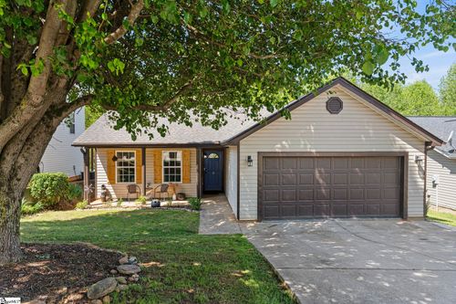 8 Falcon Ridge Way, Greer, SC, 29650-5109 | Card Image