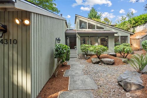 14310 Se 49th St, Bellevue, WA, 98006-3147 | Card Image