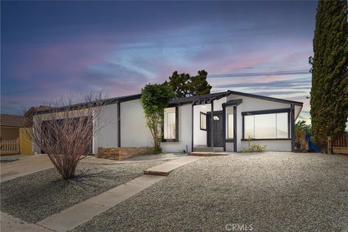 2123 Sierra Linda Dr, Barstow, CA, 92311-5781 | Card Image