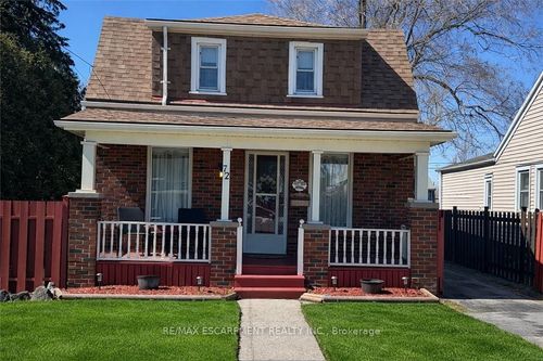 72 East 32nd Street, Hamilton, ON, L8V3R9 | Card Image