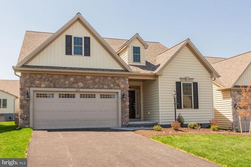 605 Greenbriar Path, COCHRANVILLE, PA, 19330-1040 | Card Image