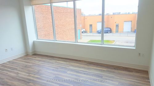 17-115 Woodstream Blvd, Woodbridge, ON, L4L8K5 | Card Image