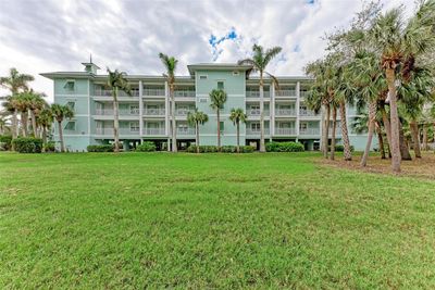 F302 - 5127 Melbourne Street, Condo with 3 bedrooms, 2 bathrooms and null parking in PUNTA GORDA FL | Image 2