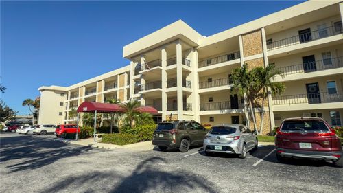 apt-209-7461 W Country Club Dr N, SARASOTA, FL, 34243-4514 | Card Image