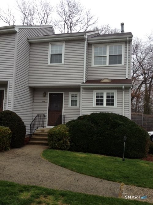 235 Red Oak Ln, Bridgeport, CT, 06606-1451 | Card Image