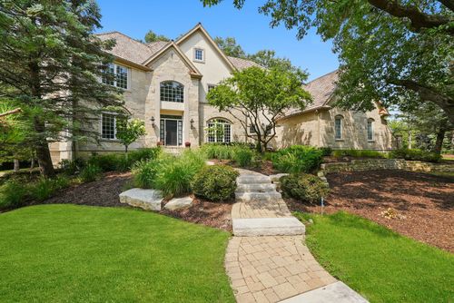 83 S Wynstone Dr, North Barrington, IL, 60010-6940 | Card Image