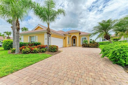 5827 Benevento Dr, SARASOTA, FL, 34238-2879 | Card Image