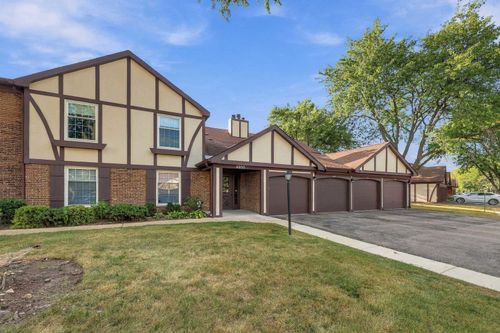 c2-4955 Kimball Hill Dr, Rolling Meadows, IL, 60008-4388 | Card Image