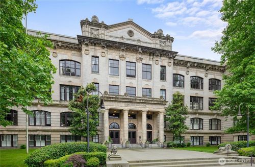 414-201 Galer St, Seattle, WA, 98109-5764 | Card Image