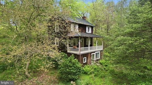 40107 Quarter Branch Rd, LOVETTSVILLE, VA, 20180-1911 | Card Image