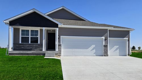4210 Ne 12th St, Ankeny, IA, 50021-7503 | Card Image