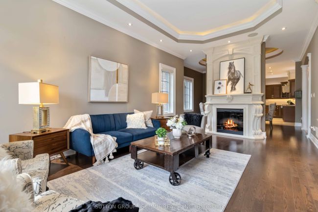 7 Tristan Crt, House other with 3 bedrooms, 3 bathrooms and 5 parking in Brampton ON | Image 5