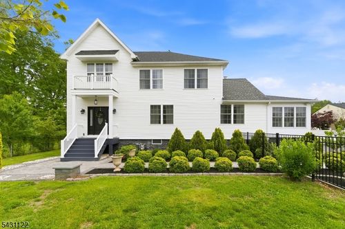 33 Weston Rd, Somerset, NJ, 08873-5234 | Card Image