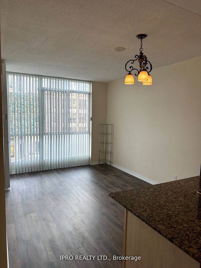2710 - 225 Webb Dr, Condo with 1 bedrooms, 2 bathrooms and null parking in Mississauga ON | Image 10