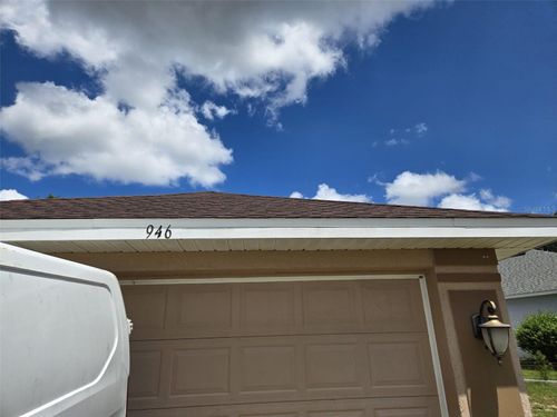 946 Berwick Dr, DAVENPORT, FL, 33897-8304 | Card Image