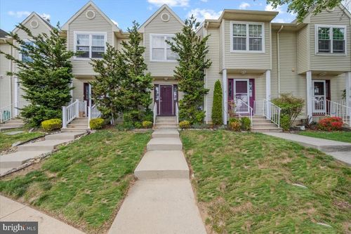 62 Yellowwood Ct, GLASSBORO, NJ, 08028-2808 | Card Image