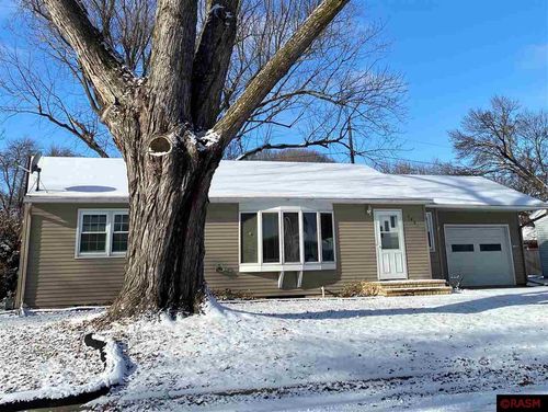 223 Dillon Avenue, Mankato, MN, 56001 | Card Image