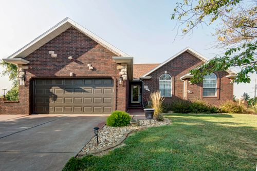 314 Trout Rd, Ozark, MO, 65721-5137 | Card Image