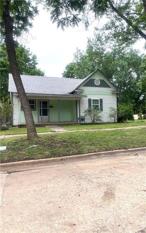 1017-1015-1017 N 6th St, Independence, KS, 67301-2517 | Card Image