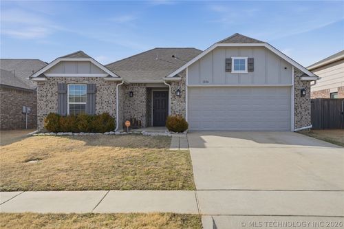 12216 N 130 Avenue, Collinsville, OK, 74021 | Card Image