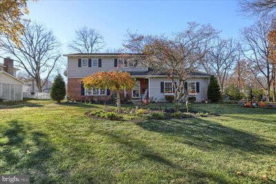 1008 Acre Drive, House other with 4 bedrooms, 2 bathrooms and null parking in CARLISLE PA | Image 1