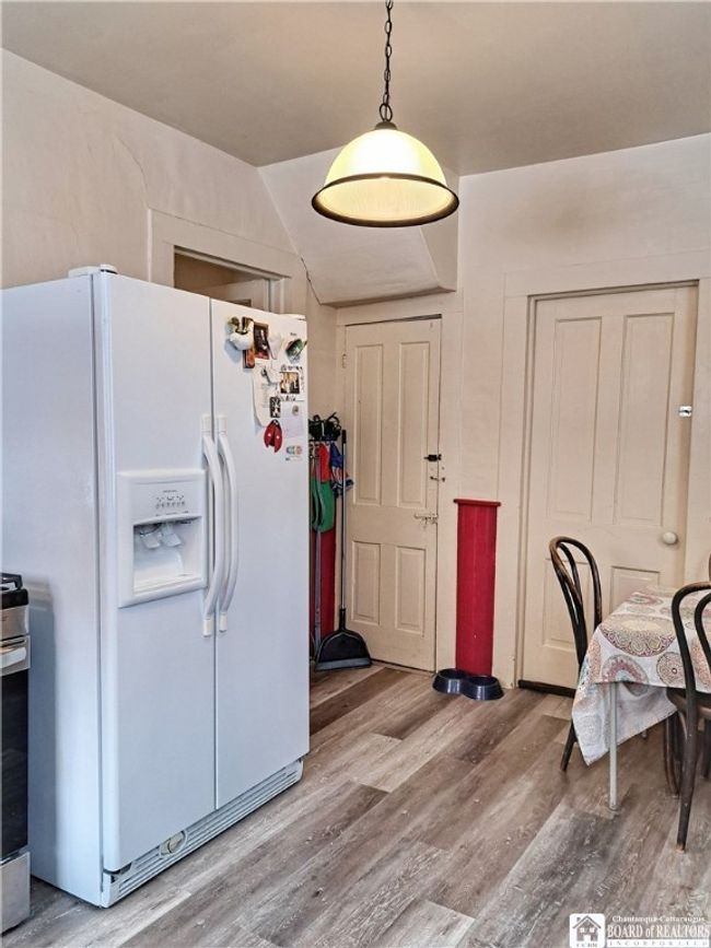 Lower Apartment - Kitchen | Image 31