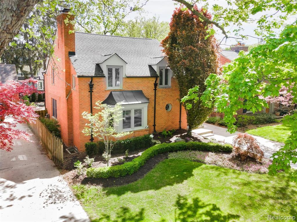 1825 Pine Street, Sold in Birmingham Zoocasa