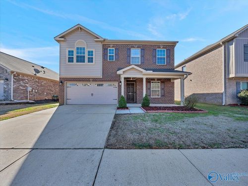 611 Cove Water Ln Nw, Madison, AL, 35757-7953 | Card Image