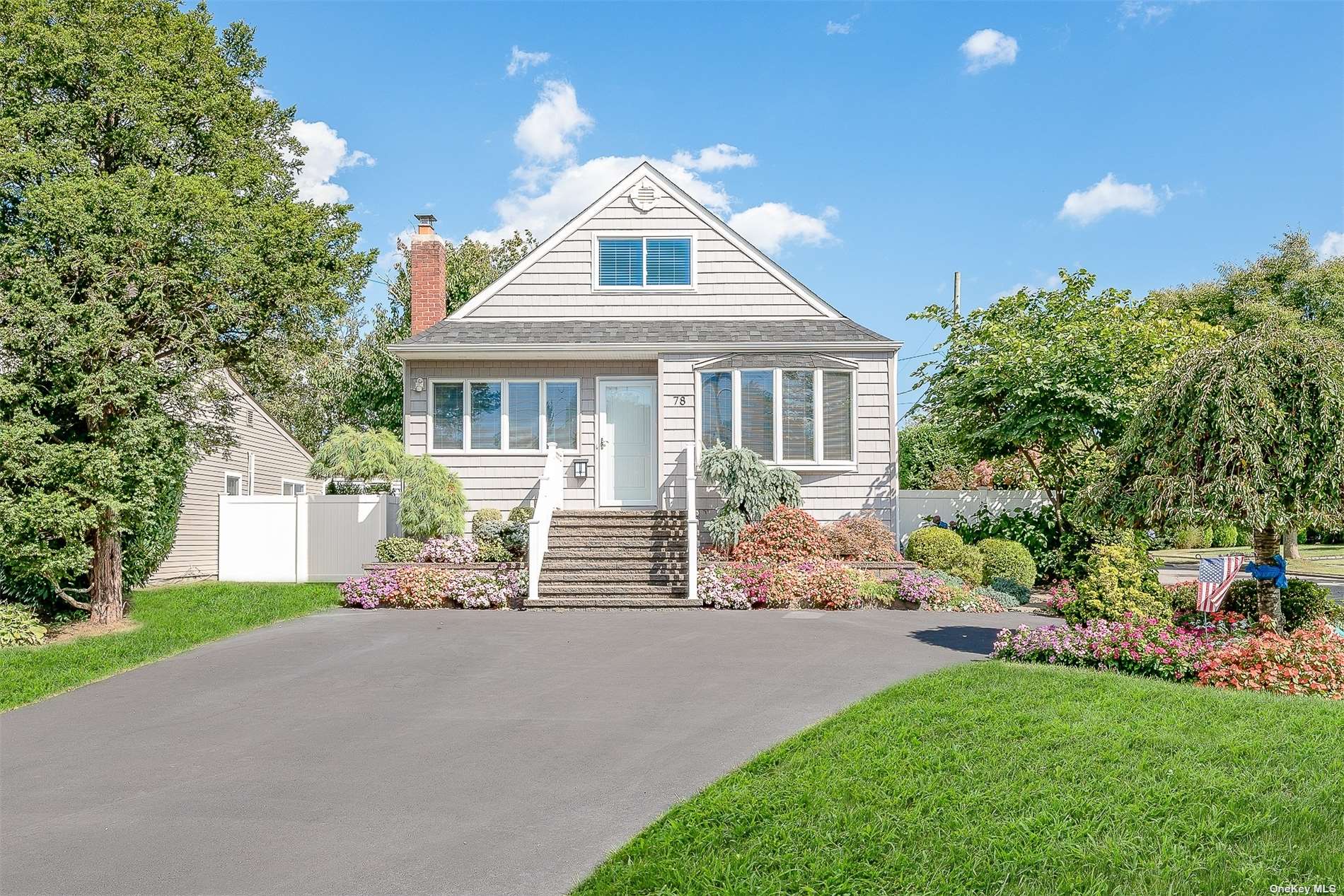 Shore Dr, Massapequa, NY 11758