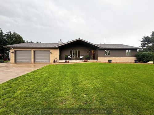9435 S Brown Avenue, Holstein, NE, 68950 | Card Image