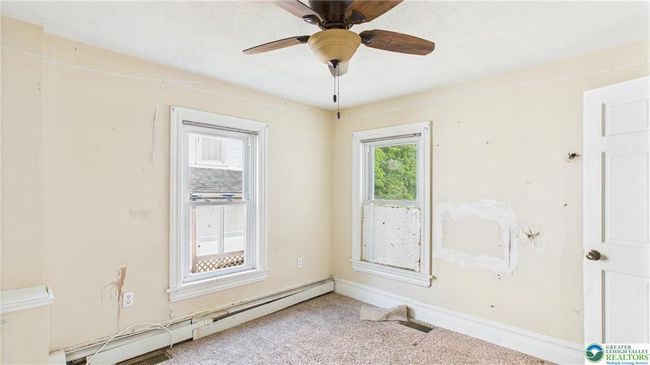 59 W Front St, House other with 3 bedrooms, 1 bathrooms and null parking in Jim Thorpe PA | Image 7