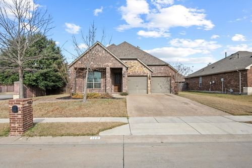 114 Thoroughbred St, Waxahachie, TX, 75165-7541 | Card Image