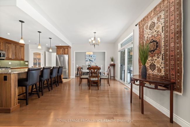 18 Windwhisper Dr, House other with 3 bedrooms, 2 bathrooms and 7 parking in Plainfield ON | Image 15