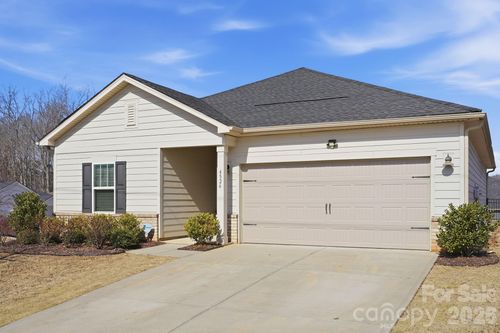 4526 Bright Rd, Charlotte, NC, 28214-2589 | Card Image