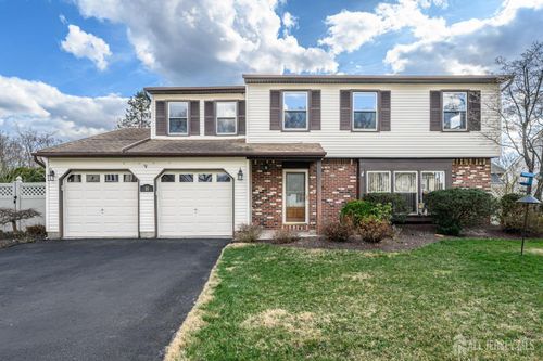 10 Eric Dr, Howell, NJ, 07731-1952 | Card Image
