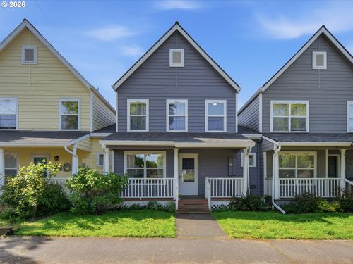 536 Ne Going St, Portland, OR, 97211-3915 | Card Image