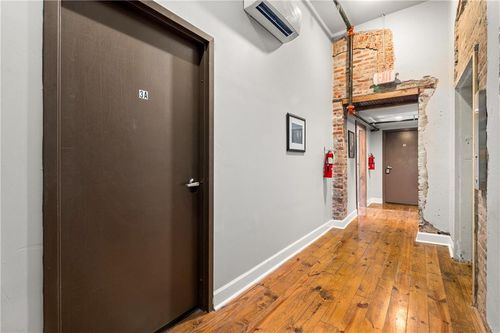 558 St Francis Street, Mobile, AL, 36602 | Card Image