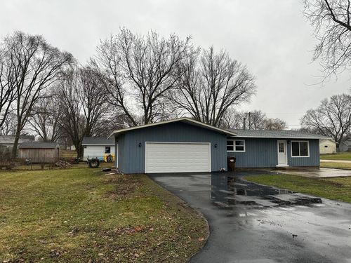 307 Grant St, Harvard, IL, 60033-3131 | Card Image