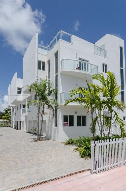 3-1985 Calais Dr, Miami Beach, FL, 33141-3559 | Card Image