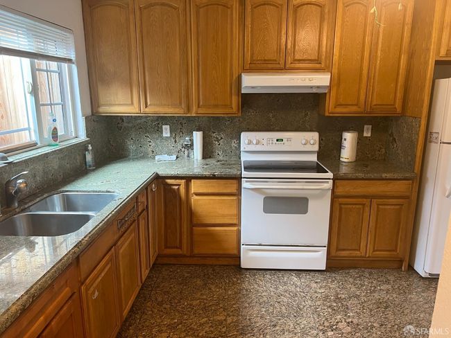 2113 Mandarin Way, Townhouse with 4 bedrooms, 3 bathrooms and 2 parking in Antioch CA | Image 4