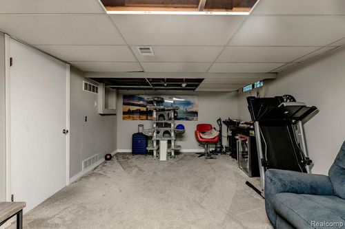 unit-a-1105 Kirts Blvd, Troy, MI, 48084-4872 | Card Image