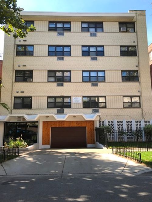 apt-507-5940 N Kenmore Ave, CHICAGO, IL, 60660-3682 | Card Image