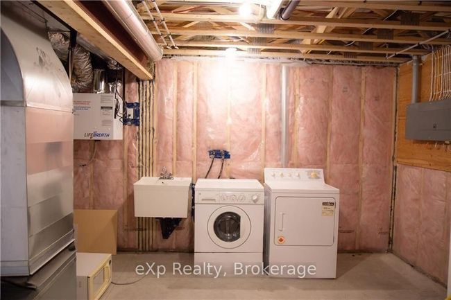 208 Duncan St, House other with 5 bedrooms, 3 bathrooms and 4 parking in Mitchell ON | Image 34
