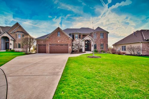 10 Raes Creek Ct, Bolingbrook, IL, 60490-6615 | Card Image