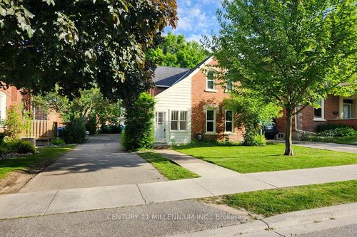 26 1st Ave, Orangeville, ON, L9W1H8 | Card Image