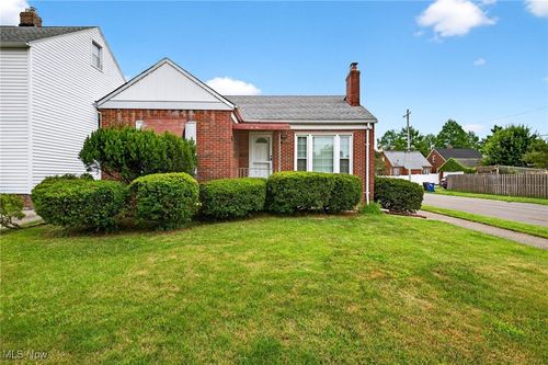 4095 W 161st Street, Cleveland, OH, 44135 | Card Image