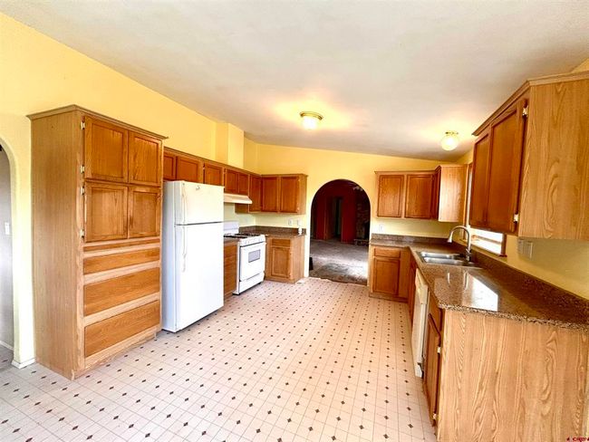 26689 Cedar Mesa Rd, House other with 3 bedrooms, 2 bathrooms and null parking in Cedaredge CO | Image 4